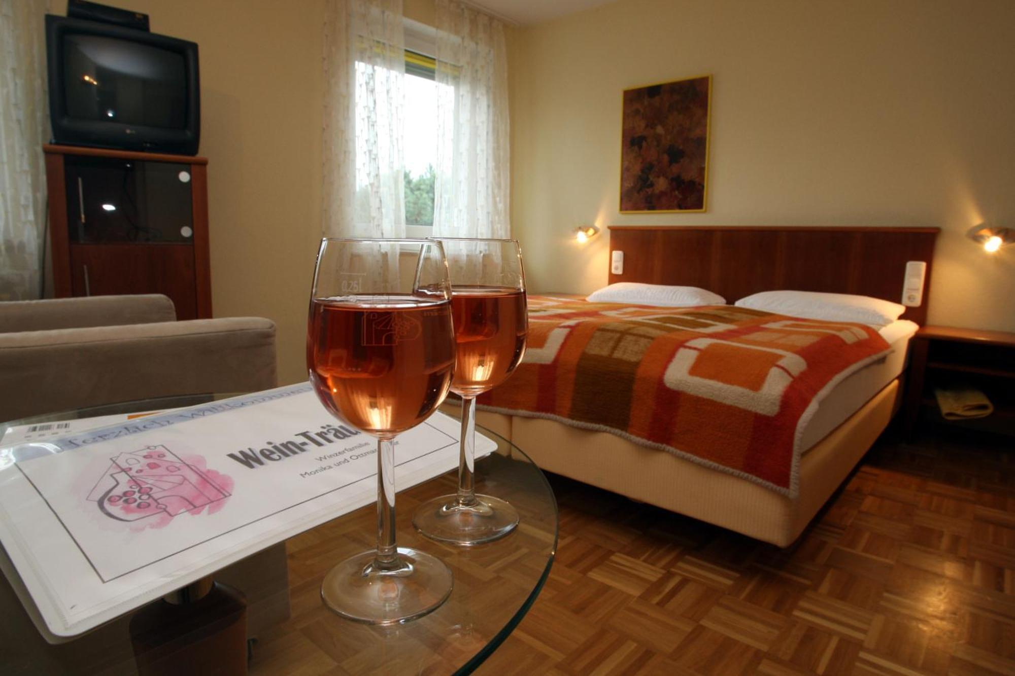 Wein-Traeume Hotell Thüngersheim Eksteriør bilde